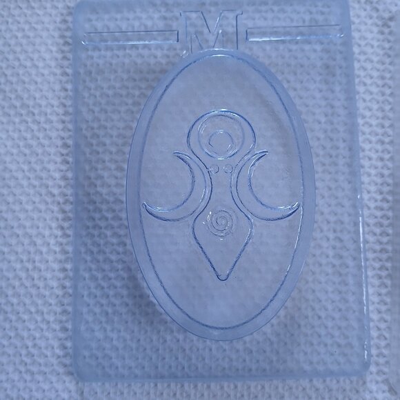 Lot of Six Soap Molds Moulds Witch Pagan Goddess Pentacle Craft Destash - Picture 4 of 7